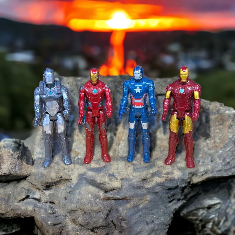 Hasbro Marvel Titan Hero Iron Man Titan Hero-Gray War Machine-Red Battle Figures